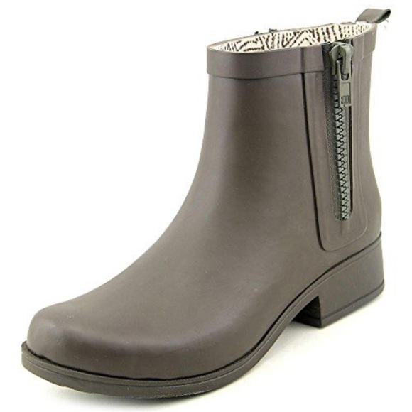 Lucky Brand Rhandi Rain Boots in Olive Green - Picture 2 of 11